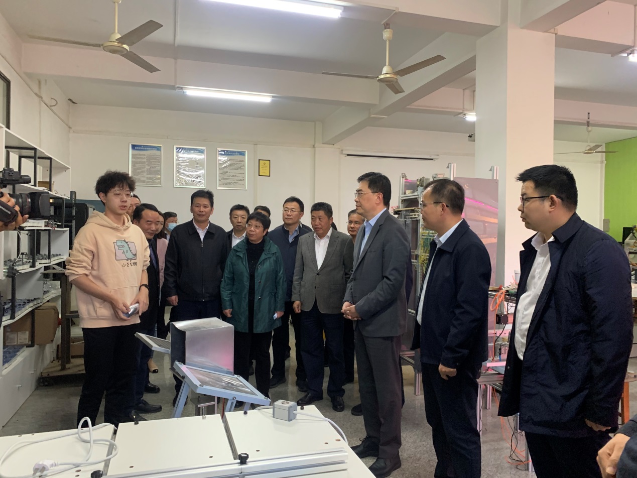 说明: D:\必赢亚州242.,net\嘉宾来访\2022.10.13邵副省长来访\590ecef20219c38c.jpg
